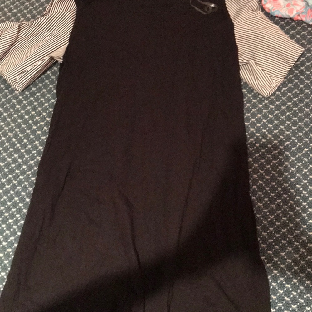 black tshirt dress
